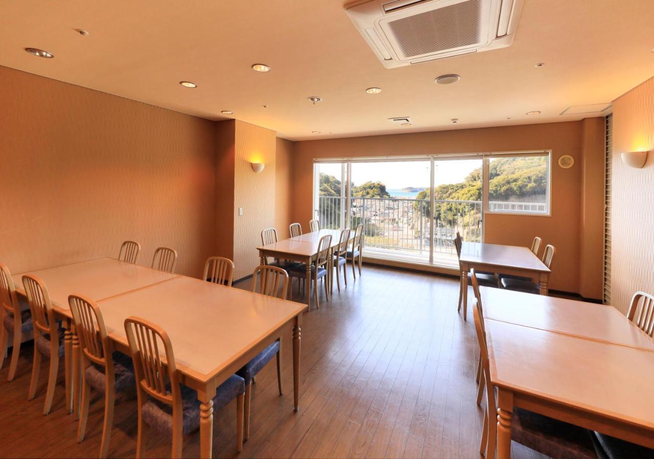 Katsuura Hilltop Hotel&Residence Buitenkant foto