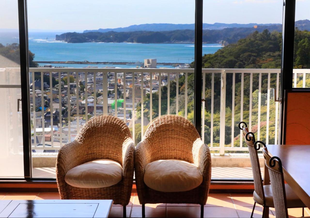 Katsuura Hilltop Hotel&Residence Buitenkant foto