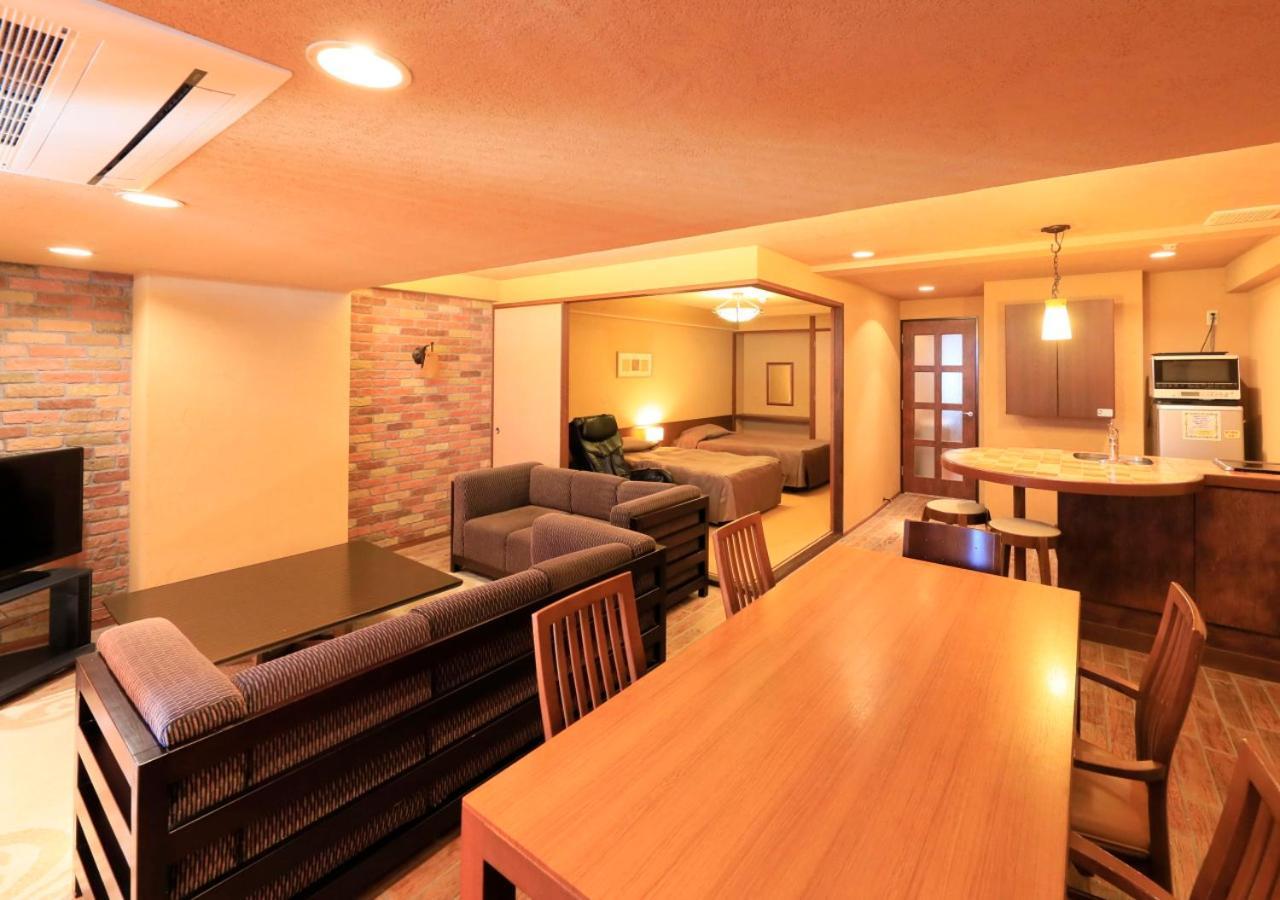 Katsuura Hilltop Hotel&Residence Buitenkant foto