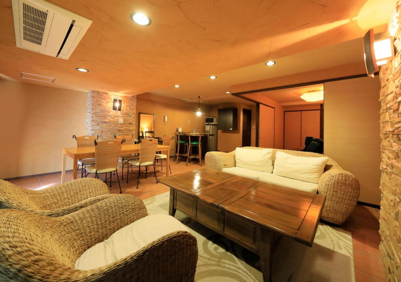 Katsuura Hilltop Hotel&Residence Buitenkant foto
