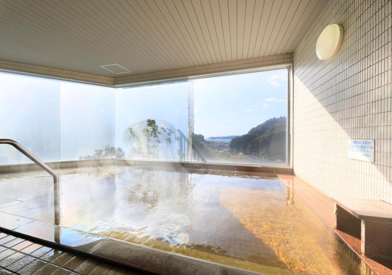 Katsuura Hilltop Hotel&Residence Buitenkant foto
